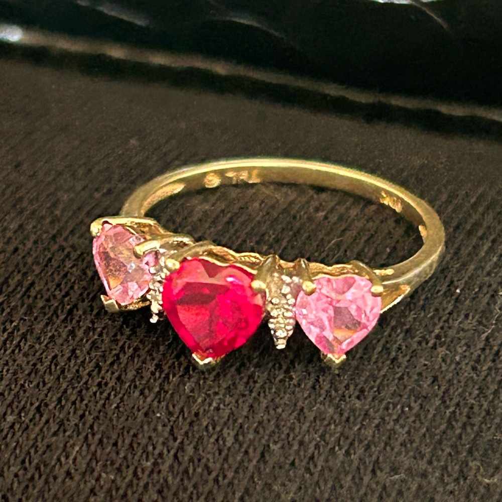 10k gold, heart shaped pink gemstone ring